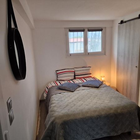 Spacieux Studio Dans Le Beaujolais Saint-Georges-de-Reneins Buitenkant foto
