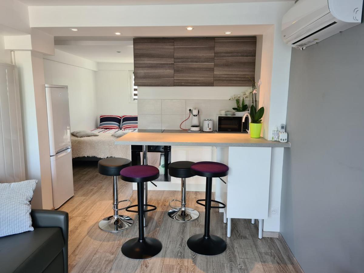 Spacieux Studio Dans Le Beaujolais Saint-Georges-de-Reneins Buitenkant foto