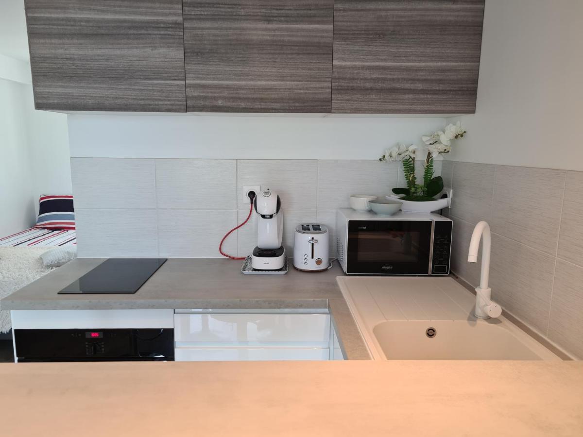 Spacieux Studio Dans Le Beaujolais Saint-Georges-de-Reneins Buitenkant foto